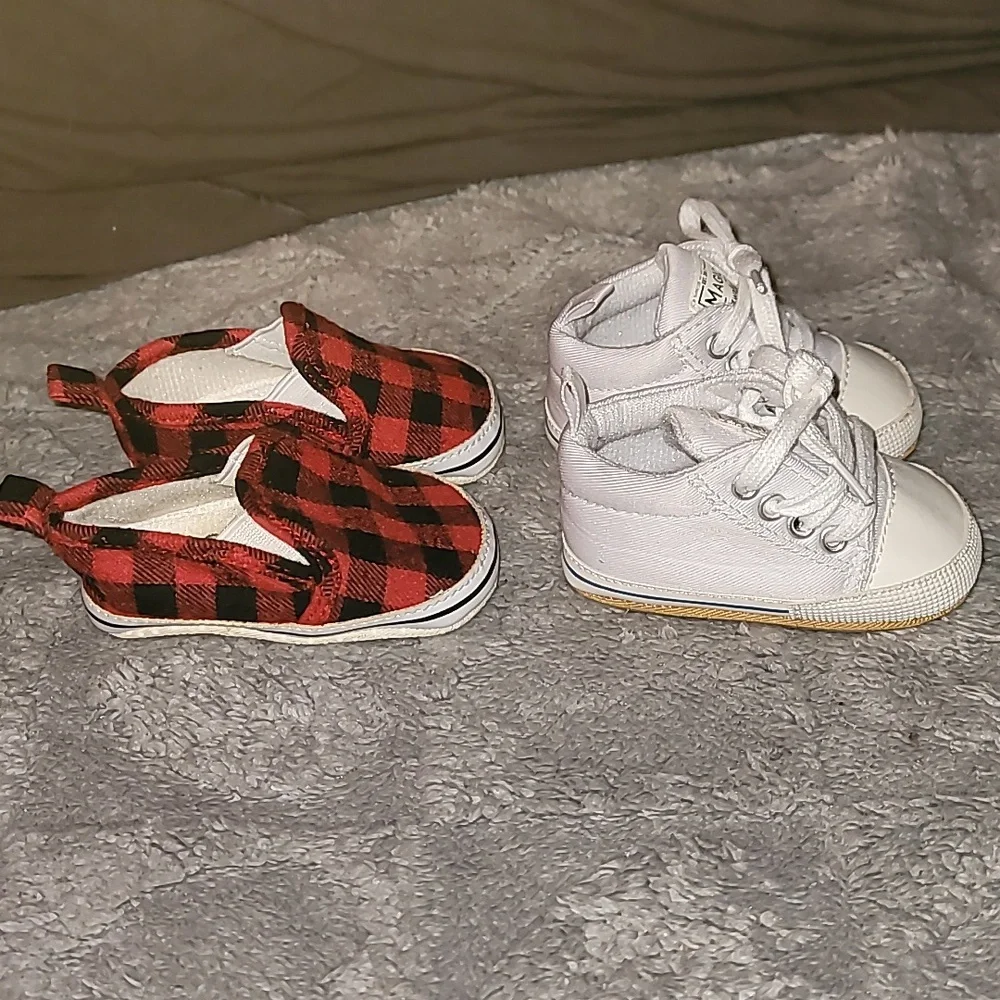 Magic Prewalker & Creations Of Grace 3-6M Baby Infant Shoes Sneakers White Plaid
